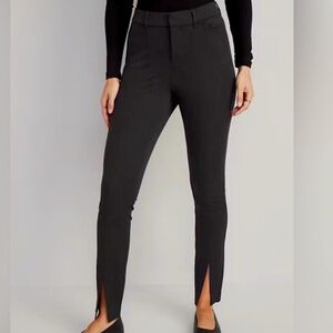 Old Navy High-Waisted Pixie Flare Pants (Size 12, Black